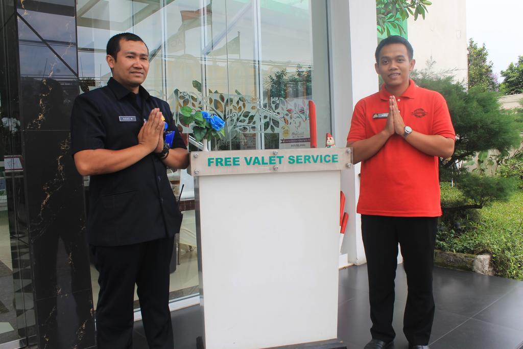 Agria Hotel Bogor Luaran gambar